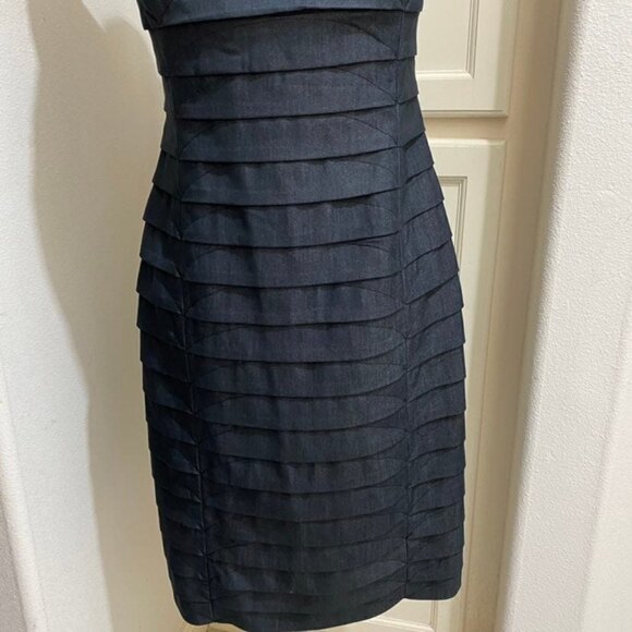 Ellen Tracy Grey Sleeves Pleated Dress Size 4 EUC - Picture 7 of 9